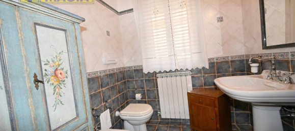 3 Schlafzimmer Haus in Spinetoli, Italy, Nr. 147396 21