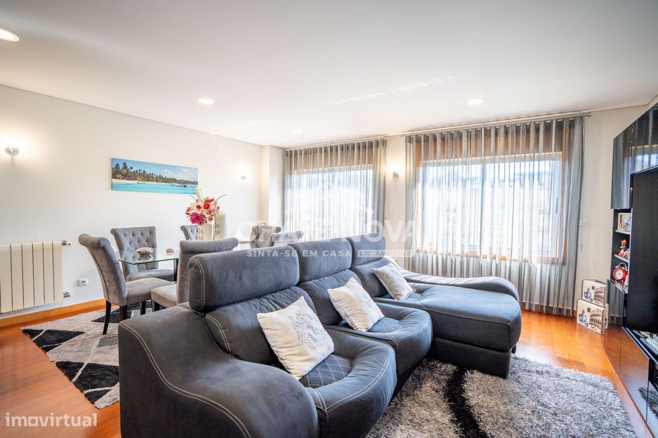 Дуплекс с 3 спальнями в Вила Нова ди Гая, Португалия № 220412