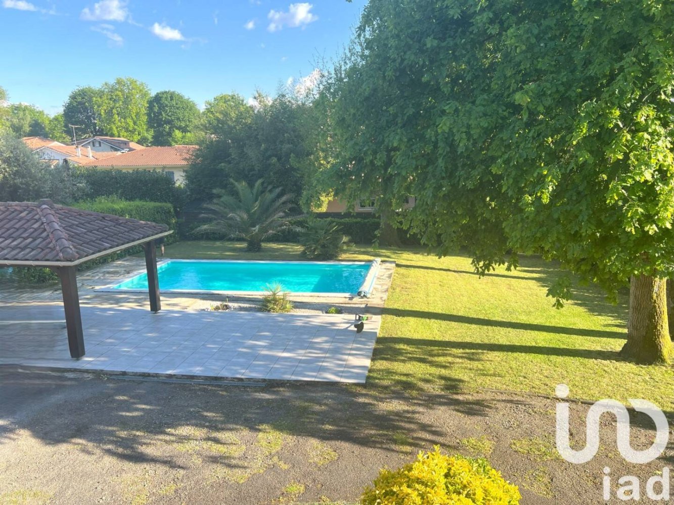 6 bedrooms House in Saint-Pierre-du-Mont, France No. 101919