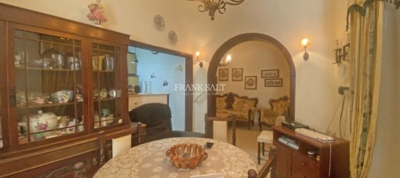 Дом с 2 спальнями в Корми, Мальта № 1554 3