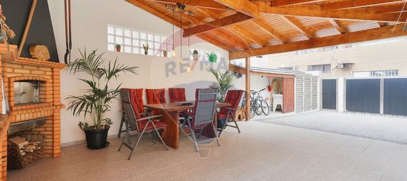 3 bedrooms House in Lordelo, Portugal No. 23315 4