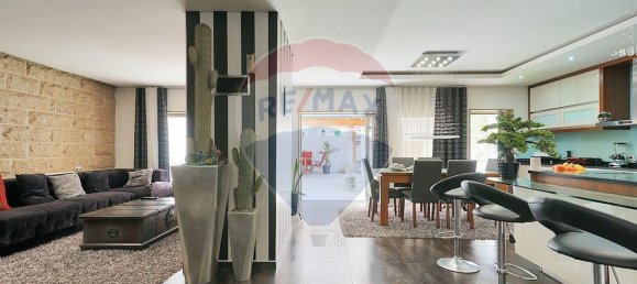 3 bedrooms House in Lordelo, Portugal No. 23315 5