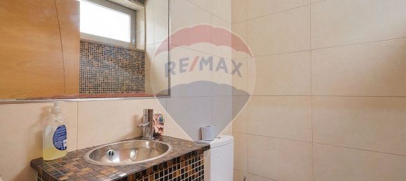 3 bedrooms House in Lordelo, Portugal No. 23315 16