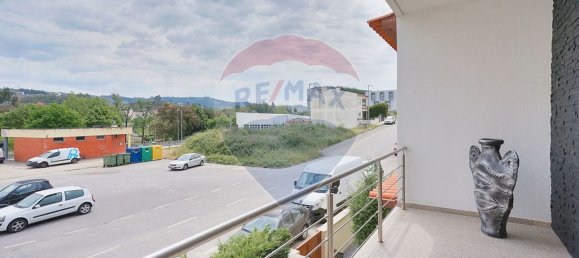 3 bedrooms House in Lordelo, Portugal No. 23315 10