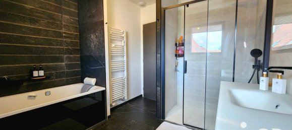 4 Schlafzimmer Haus in Nord, France, Nr. 277361 8