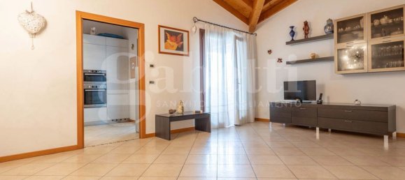7 bedrooms Apartment in Pordenone, Italy No. 325626 3