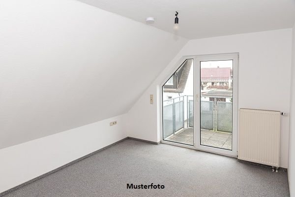 Apartamento de 3 habitaciónes en Duisburg, Germany No. 101722