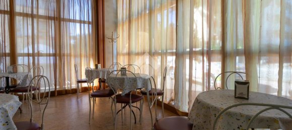 7 rooms Commercial property in Forlì, Italy No. 257646 7