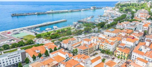 219m² Warehouse in Funchal, Portugal No. 92642 9