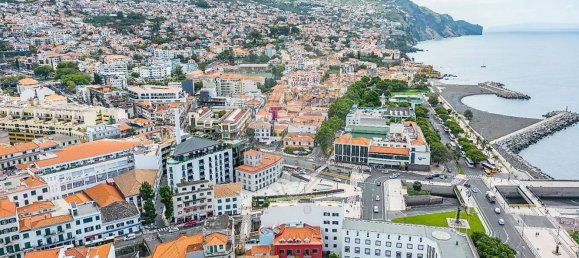 219m² Warehouse in Funchal, Portugal No. 92642 19