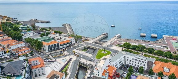 219m² Warehouse in Funchal, Portugal No. 92642 17