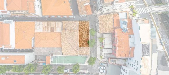 219m² Warehouse in Funchal, Portugal No. 92642 25