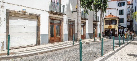 219m² Warehouse in Funchal, Portugal No. 92642 4