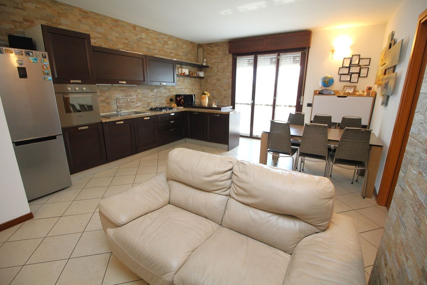 2غرفة شقة في Castellanza, Italy رقم 301099