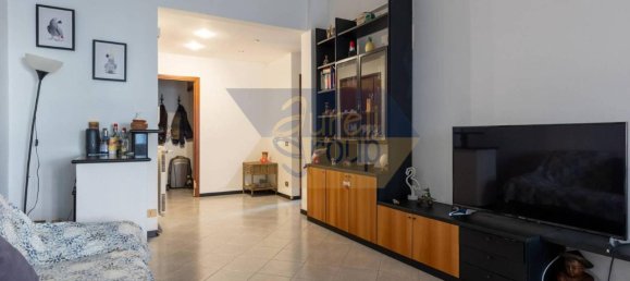 3 rooms Apartment in Rome, Italy No. 133523 10