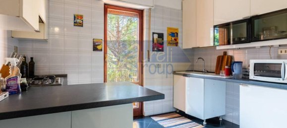 3 rooms Apartment in Rome, Italy No. 133523 15