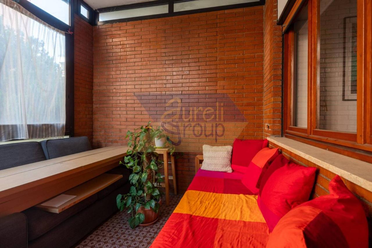 3 rooms Apartment in Rome, Italy No. 133523