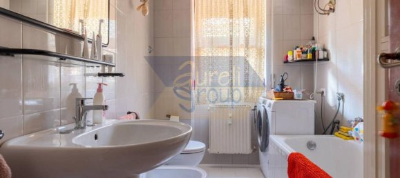 3 rooms Apartment in Rome, Italy No. 133523 25