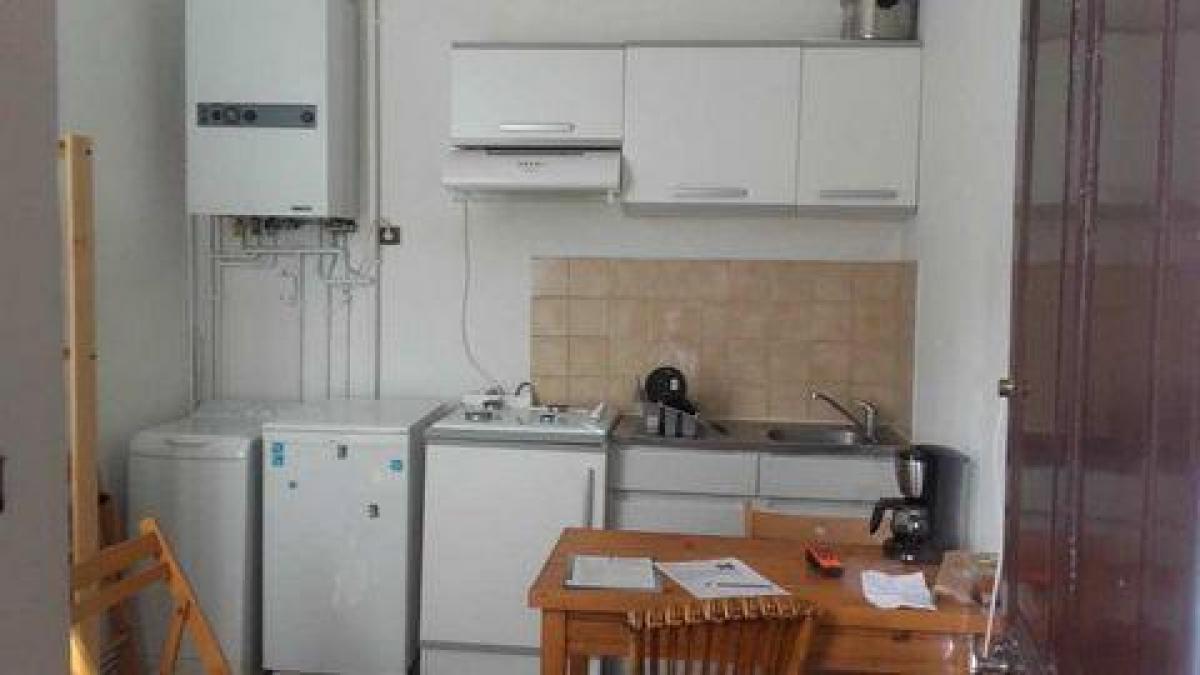 Studio in the Condo in Dijon, France No. 16062