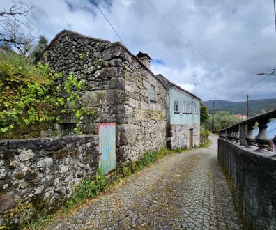 2 bedrooms House in Vouzela, Portugal No. 19034