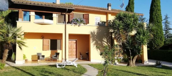 10غرفة منزل في Maltignano, Italy رقم 175327 2