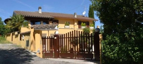 10غرفة منزل في Maltignano, Italy رقم 175327 13