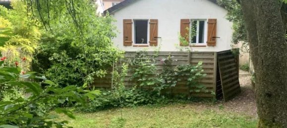  Land in Gentilly, France No. 167710 7