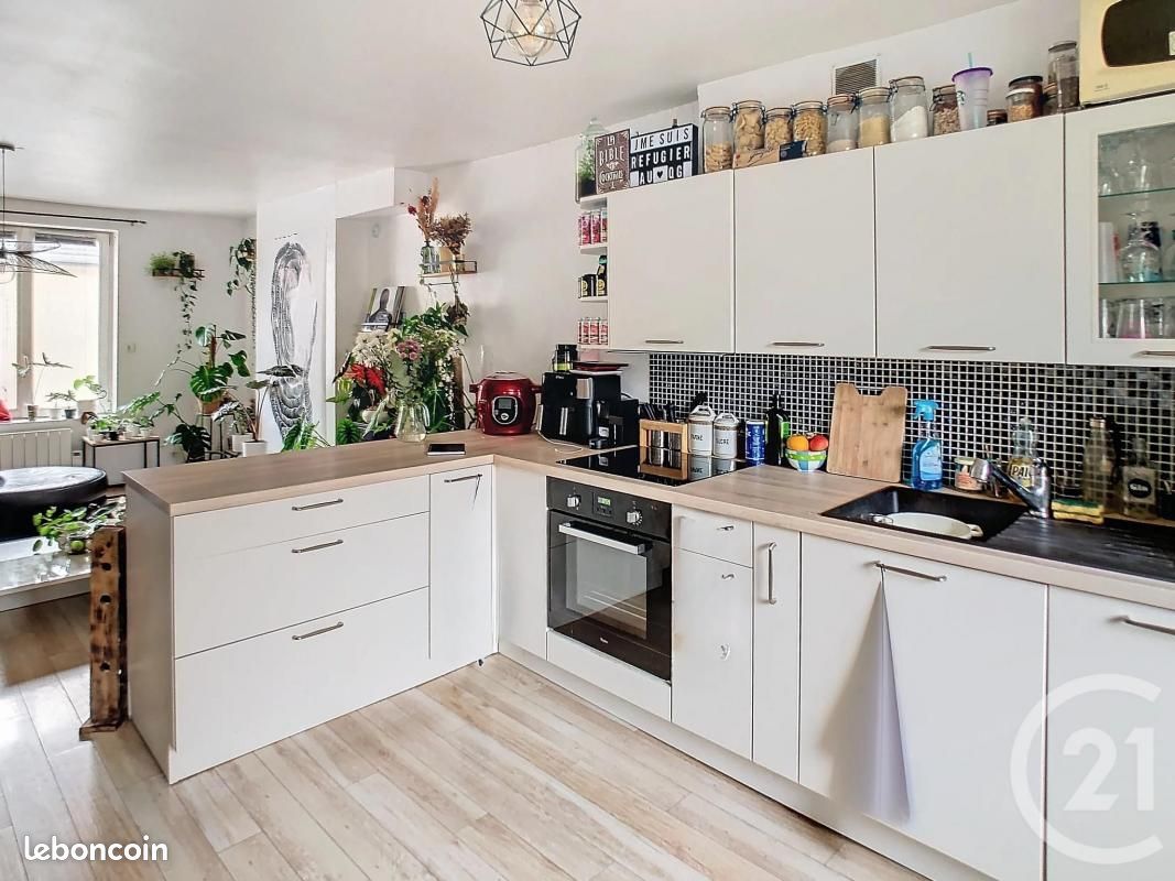 Apartamento de 2 dormitorios en Nancy, France No. 228787