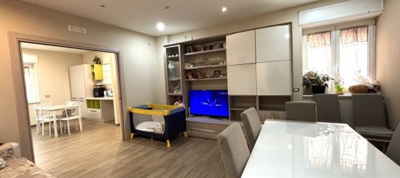 3 rooms Apartment in Avellino, Italy No. 303591 7