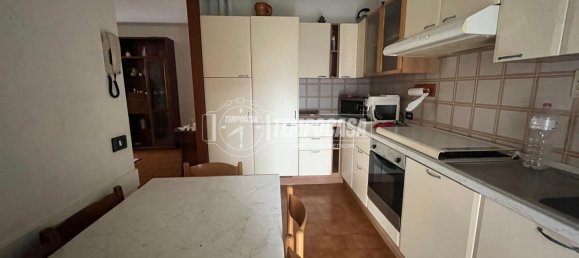 Apartamento de 2 dormitorios en Ponte San Pietro, Italy No. 225344 9