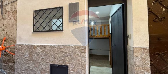1 bedroom Apartment in Palermo, Italy No. 328154 2