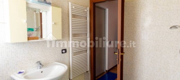 Apartamento T2 em Lomagna, Italy N.º 213208 24