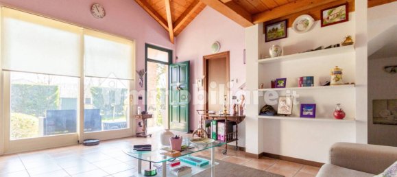 Apartamento T2 em Lomagna, Italy N.º 213208 4