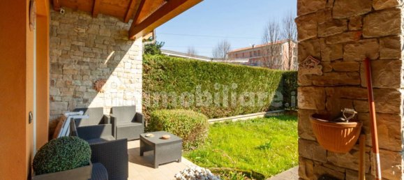 Apartamento T2 em Lomagna, Italy N.º 213208 16