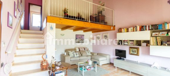 Apartamento T2 em Lomagna, Italy N.º 213208 2