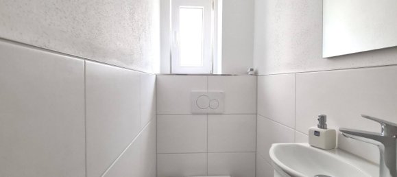 6 rooms House in Zollernalbkreis, Germany No. 84672 6