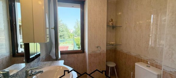 5 bedrooms House in Laredo, Spain No. 155046 33