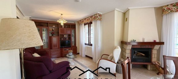 5 bedrooms House in Laredo, Spain No. 155046 5