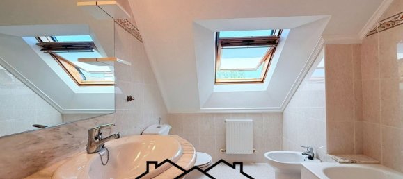 5 bedrooms House in Laredo, Spain No. 155046 36