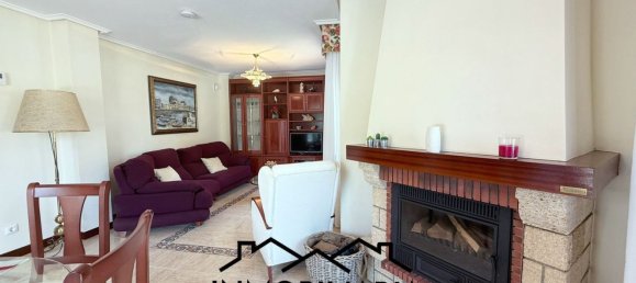 5 bedrooms House in Laredo, Spain No. 155046 6