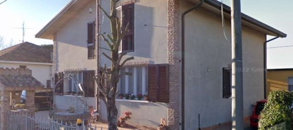 3 rooms Apartment in Rimini, Italy No. 11448 2