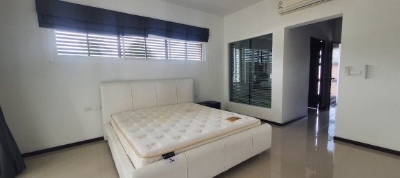 3 bedrooms Condo in Bang Tao, Thailand No. 8263 4