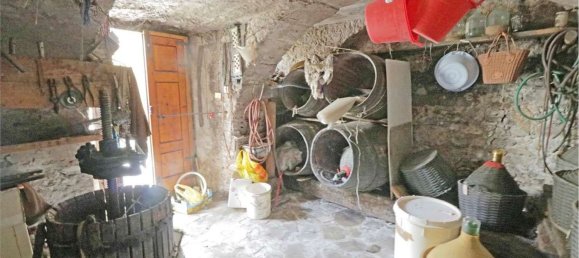 6 rooms House in Mulazzo, Italy No. 84305 14