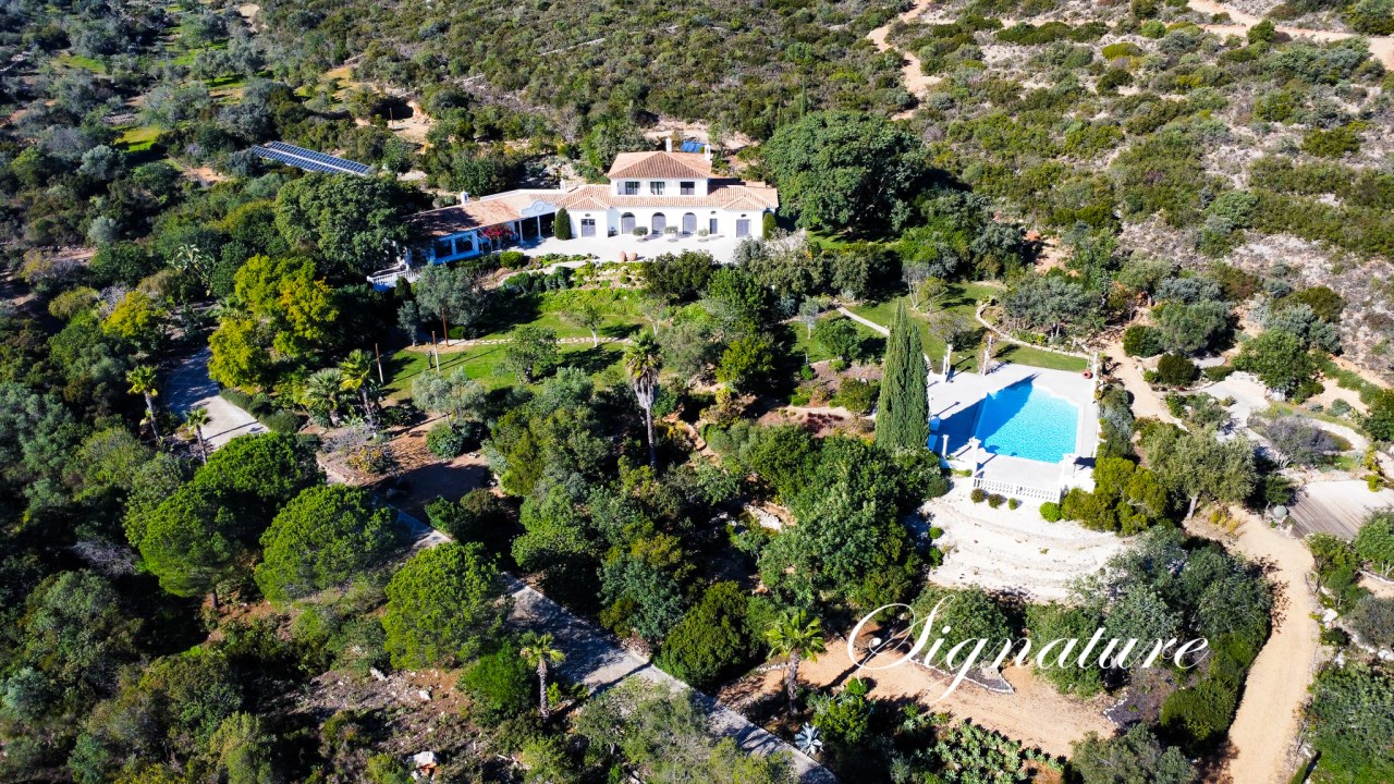 6 bedrooms Villa in Santa Catarina da Fonte do Bispo, Portugal No. 123795