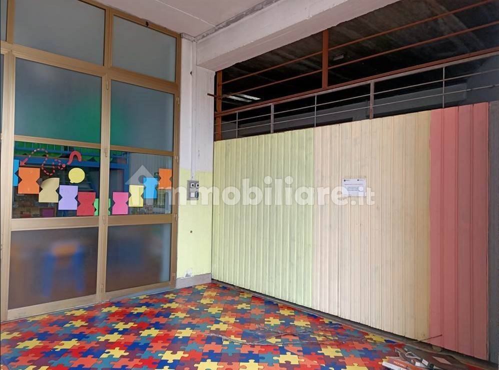  مستودع في Vasto, Italy 87متر مربع رقم 172415