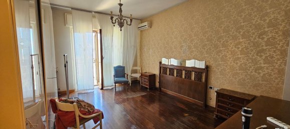 5 bedrooms Apartment in Naples, Italy No. 364676 10