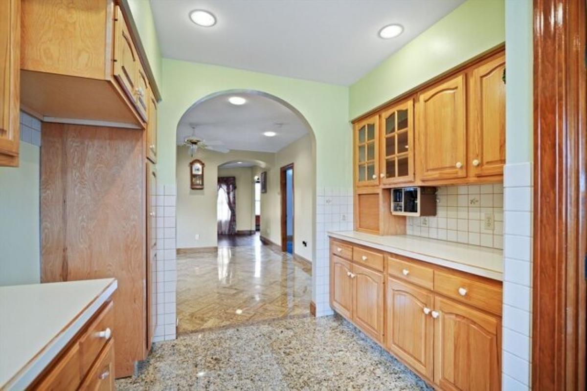 6 bedrooms House in New Bedford, USA No. 420813