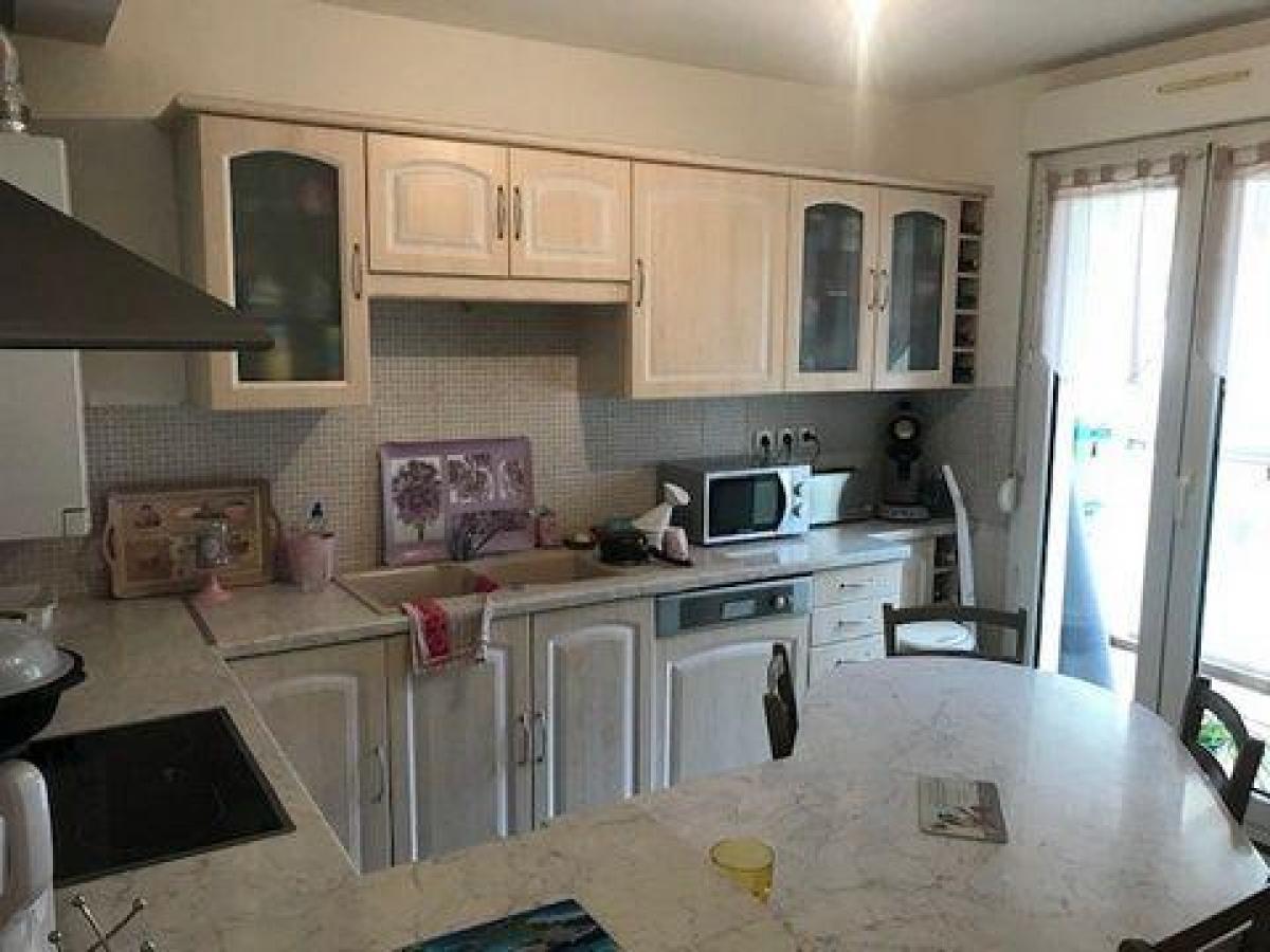 4 bedrooms Apartment in Beziers, France No. 31925