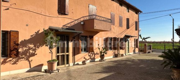 Villa de 4 dormitorios en Ravarino, Italy No. 118567 4