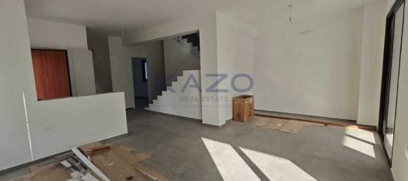 3 bedrooms Villa in Pyrgos, Cyprus No. 15997 10